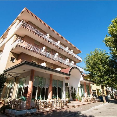 Hotel Belfiore 미사노아드리아티코 외부 사진