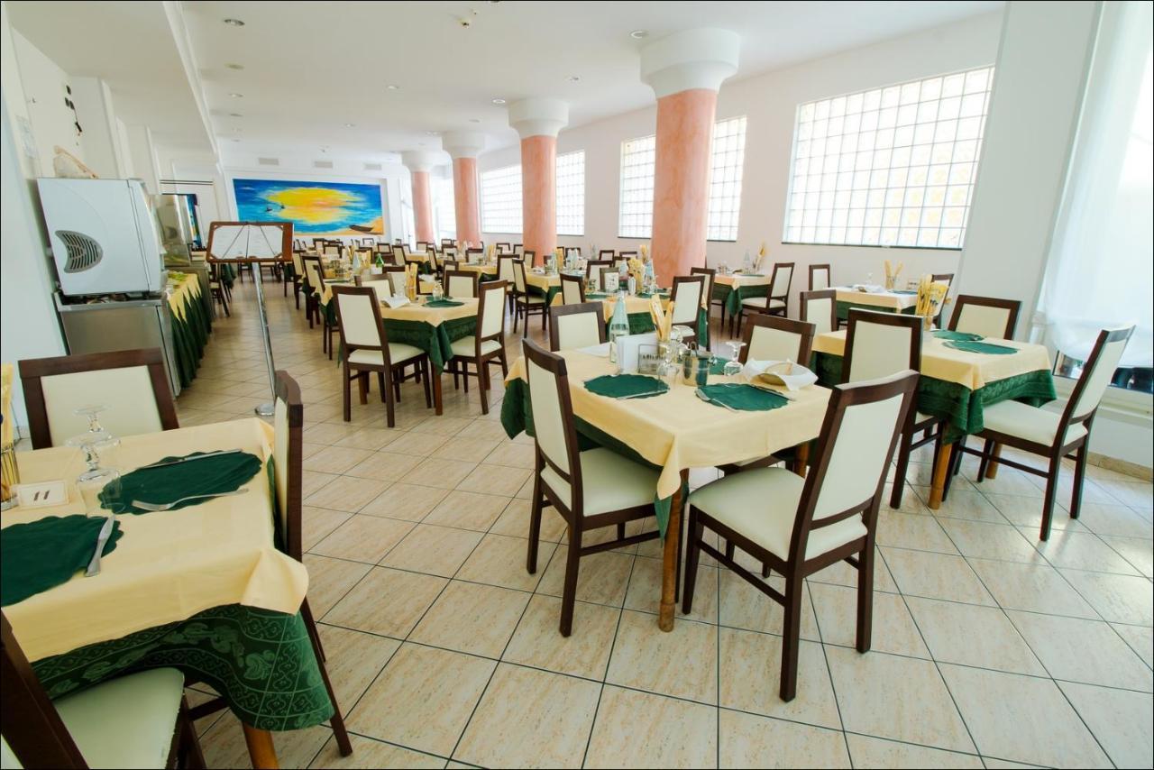 Hotel Belfiore 미사노아드리아티코 외부 사진